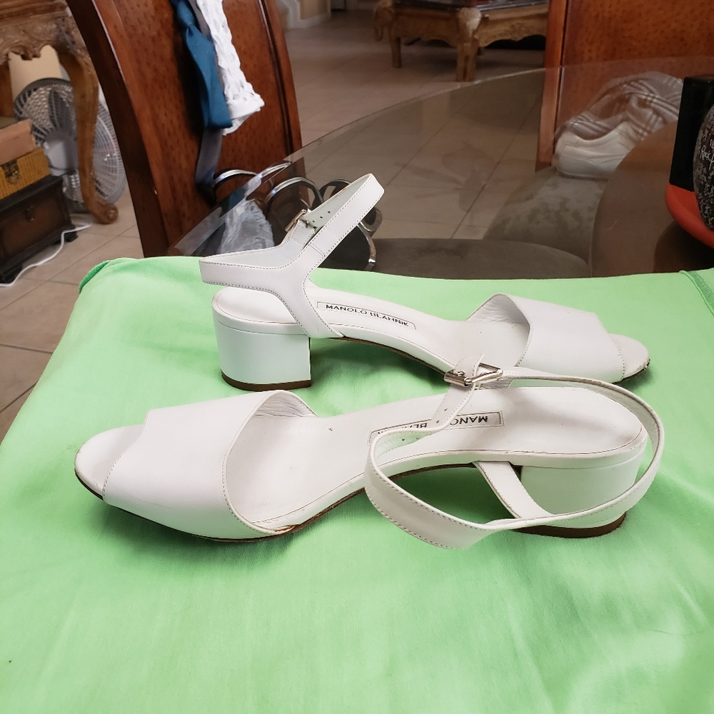 Manolo Blahnik sandals .silver an white Each 125 - Picture 11 of 16